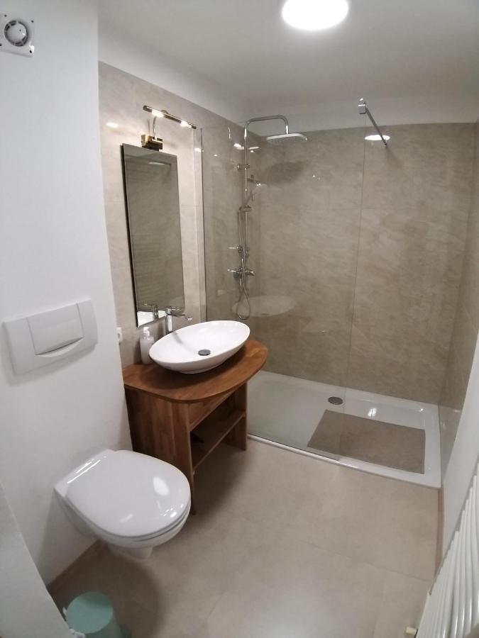 Modern Apartment, Full Kitchen, For 6 Gmunden Eksteriør bilde